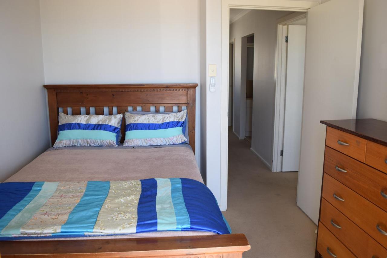 Christies Seahorse Holiday Townhouses Port Noarlunga ภายนอก รูปภาพ